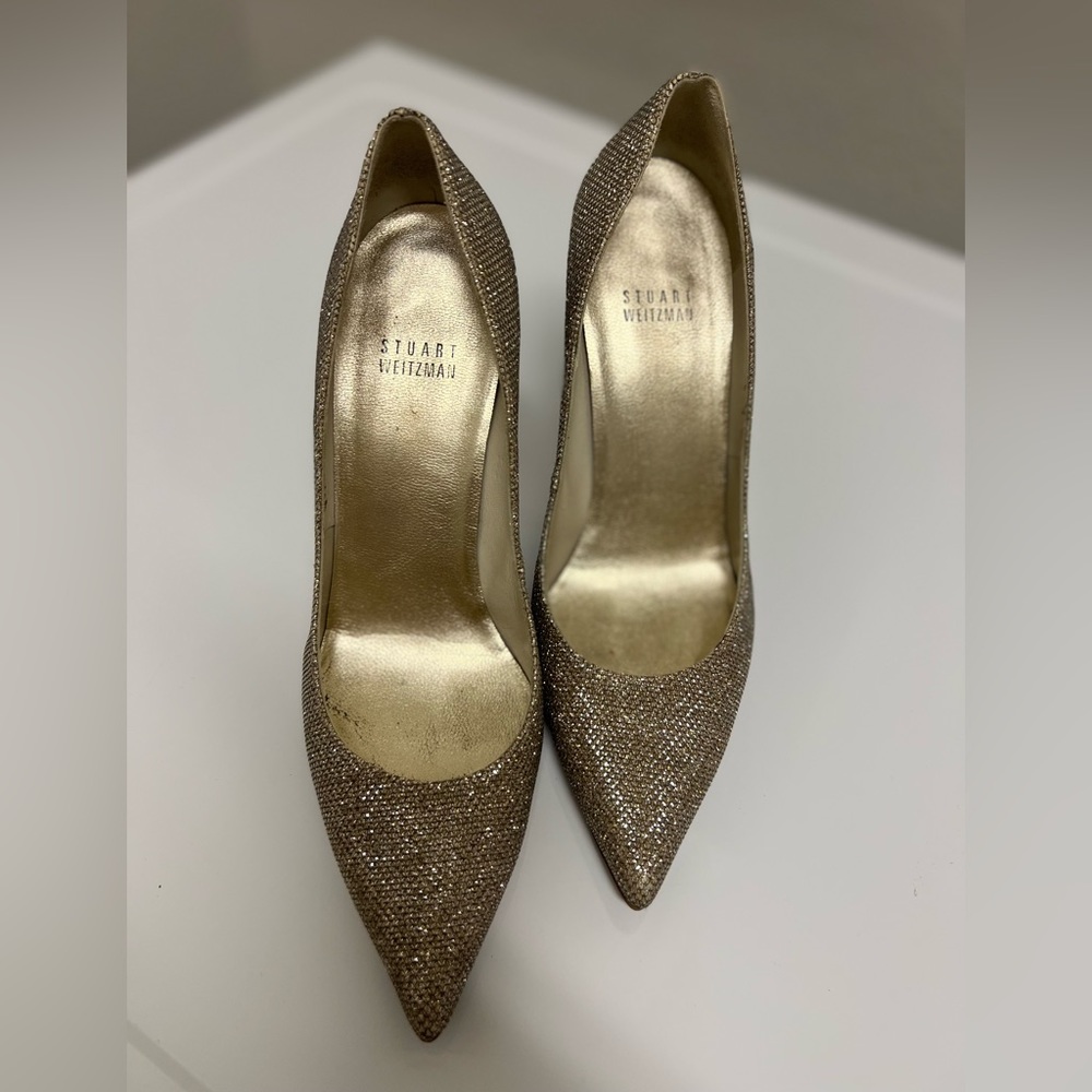 Barely Used Stuart Weitzman Glitter Scallop Pumps… - image 2
